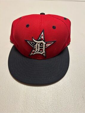 New Era 59FIFTY Red and Black Fitted Cap Detroit Baseball Hat